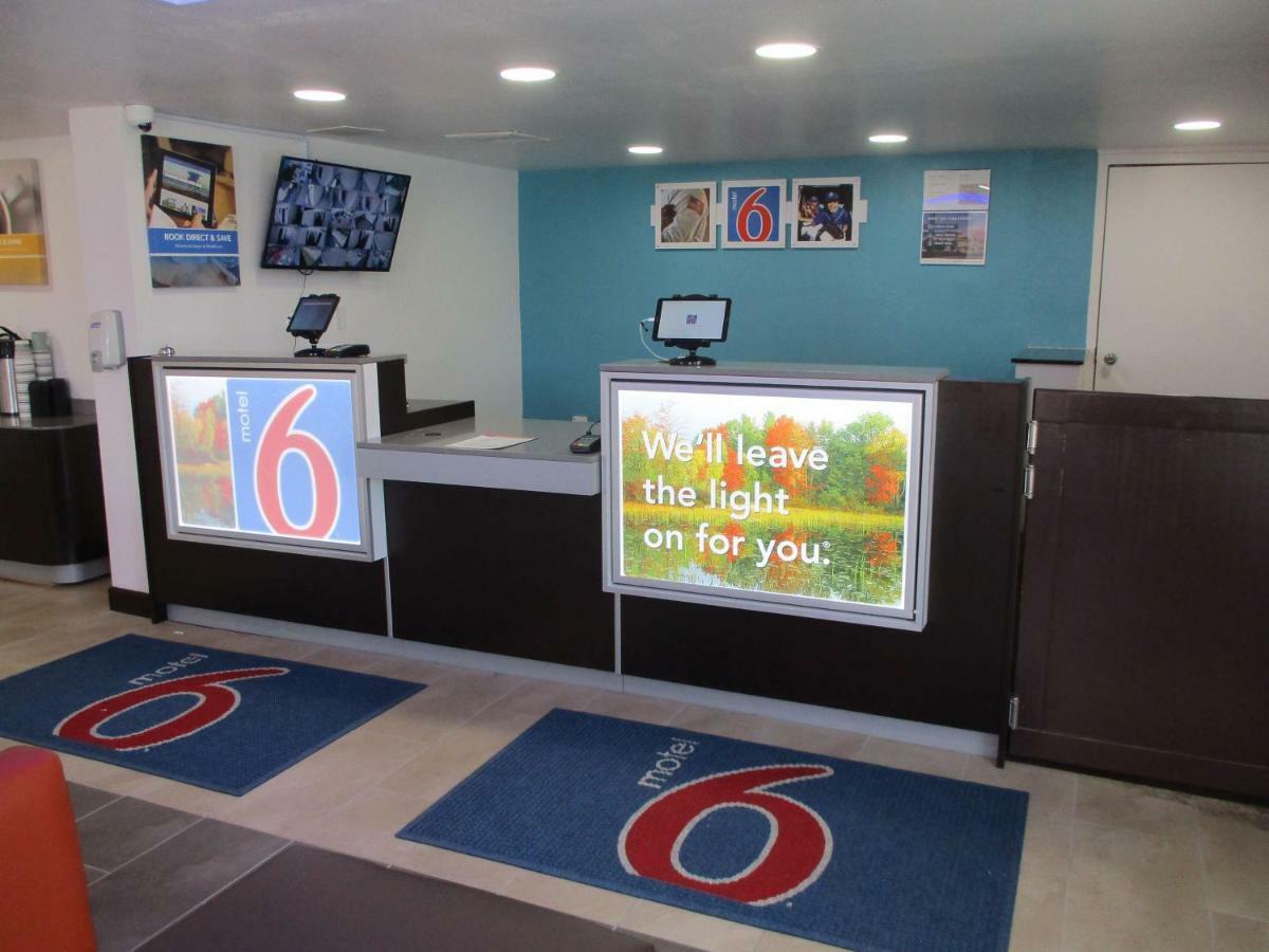 6 - Airport Hotel Chattanooga